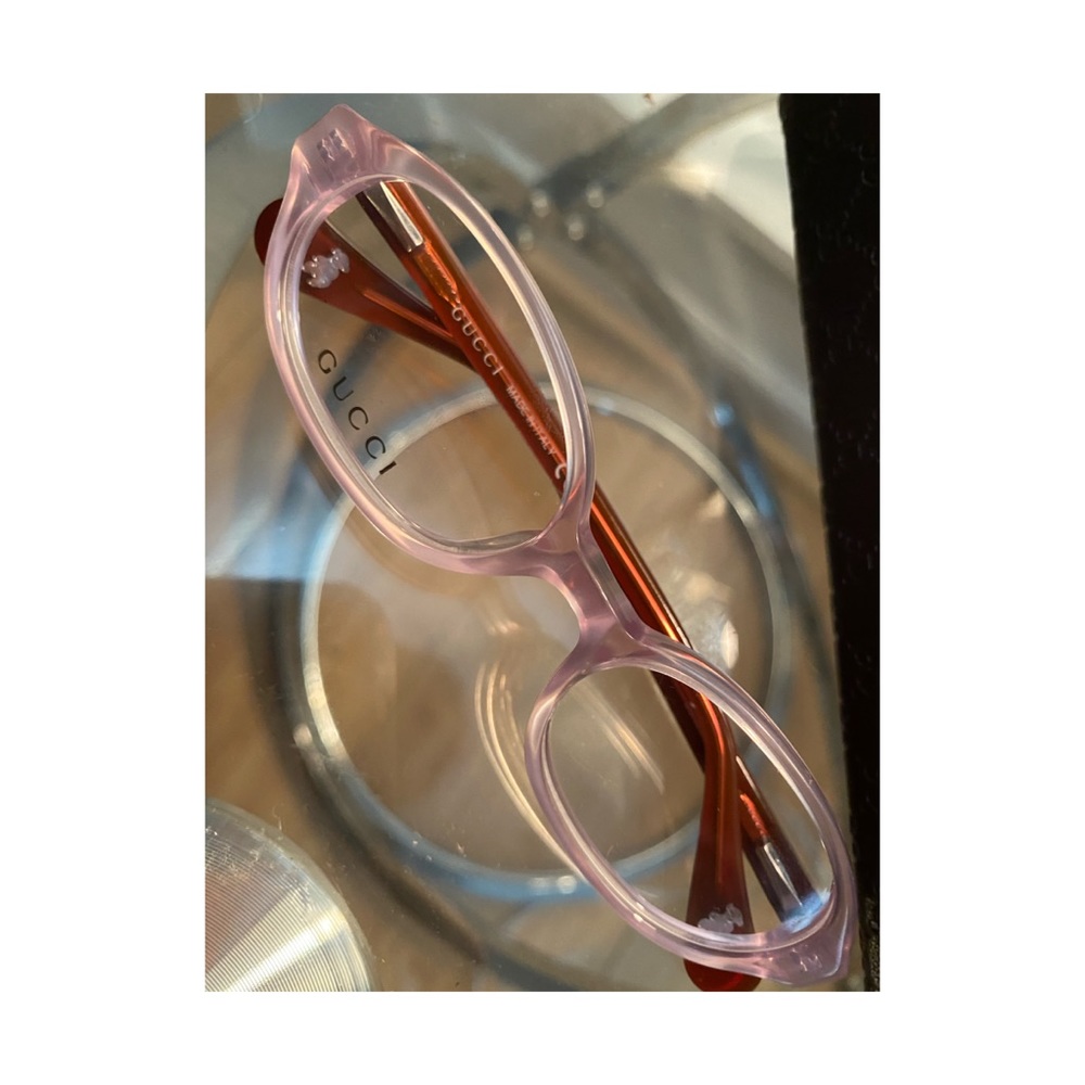 Gucci frames girls